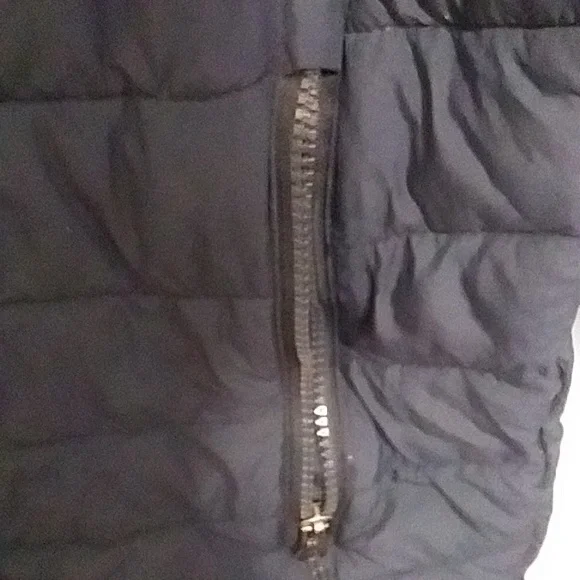 Navy Blue Columbia Puffer Coat - Picture 4 of 5